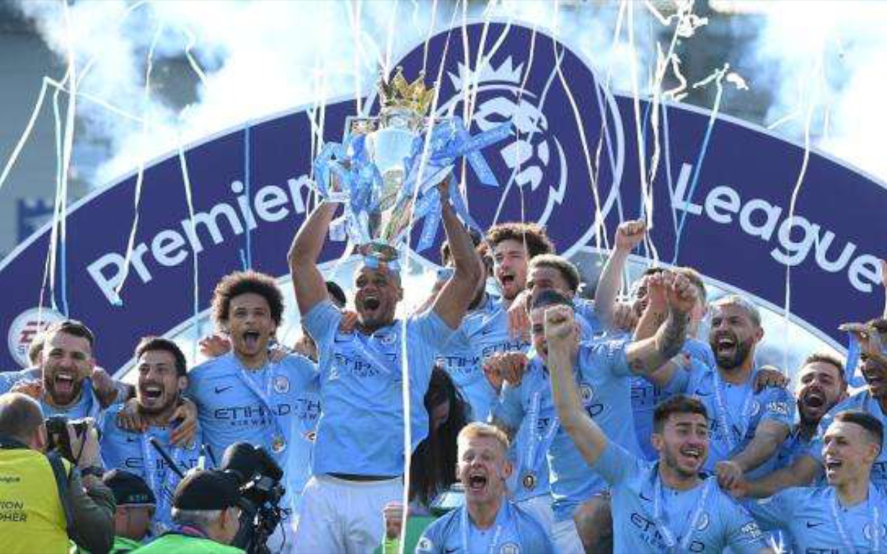 在困难时 在困难时