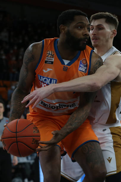 新任主教练 新任主教练